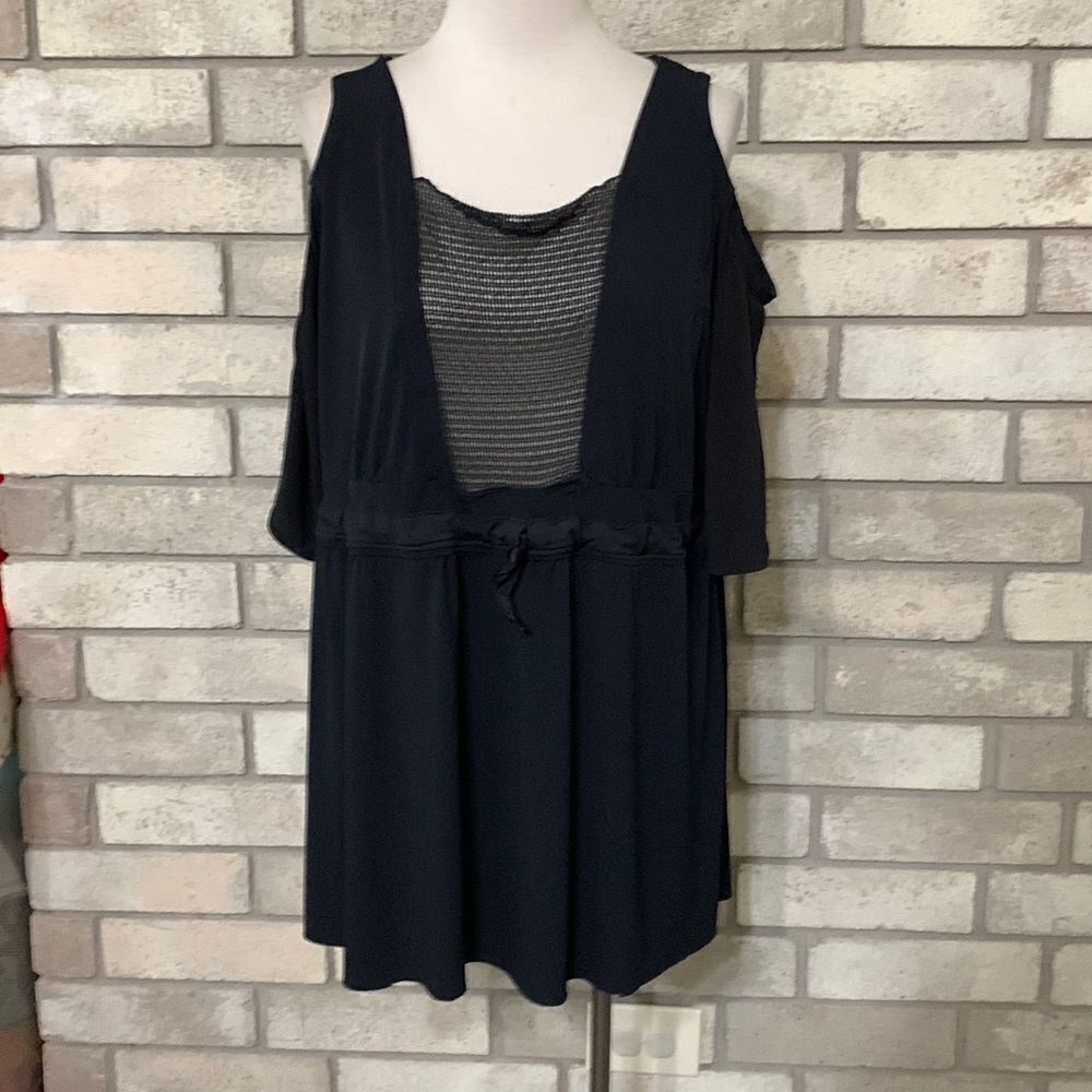 3for$20 blouse fits small loose fit or medium tighter fit